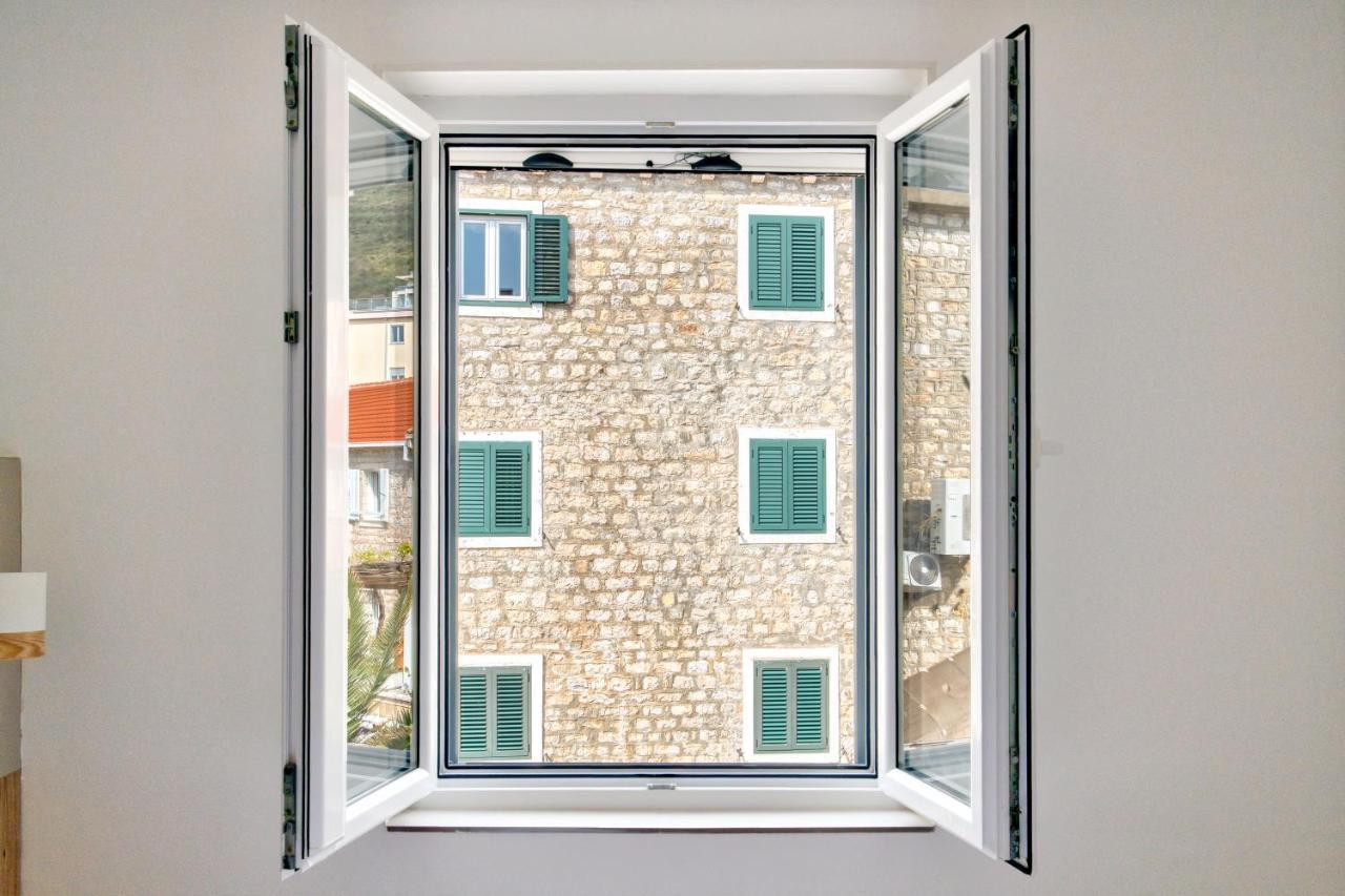 Symphony Apartments Street View Petrovac المظهر الخارجي الصورة
